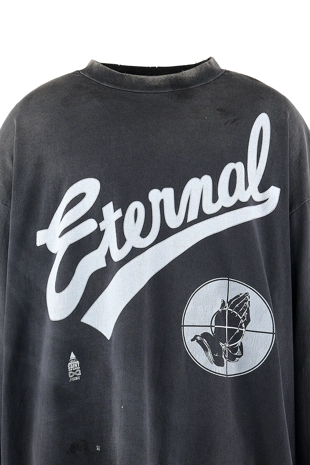 New in stock SAINT Mxxxxxx × FEAR OF GOD FG_LS TEE/SNT OF GOD/BLK FOG co-branded model SAINT OF GOD/ETERNAL prayer sight long sleeves, washed black S-XL, this season's major co-branded model, FOG manager JERRY personally carries the goods. The SAINT OF GOD series of co-branded products has gained quite a lot of buzz. Customized original co-branded SAINT OF GOD main label/washed label. Top-notch printing technology. Using silver sand and cracked pulp on the front and rear panels and heavy washing water to create a natural washed effect of printing, deep restoration